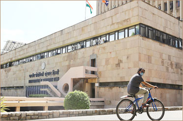 Placement Season Begins at IIT Delhi- Students Receive 480 Job Offers By the End of December 1