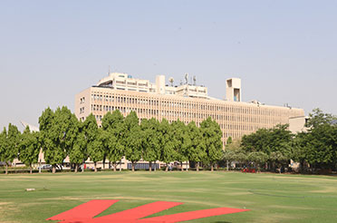 IITs in Delhi, Bombay and Kanpur Offer Internship and Sponsored M. Tech. Programmes to Students from Ladakh