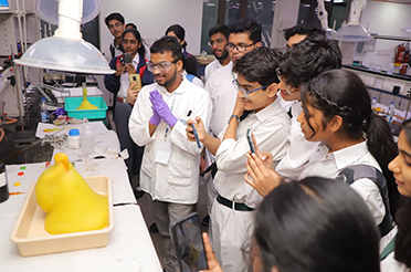 IIT Delhi Showcases Cutting-Edge Research to School Students at the Open House 2023