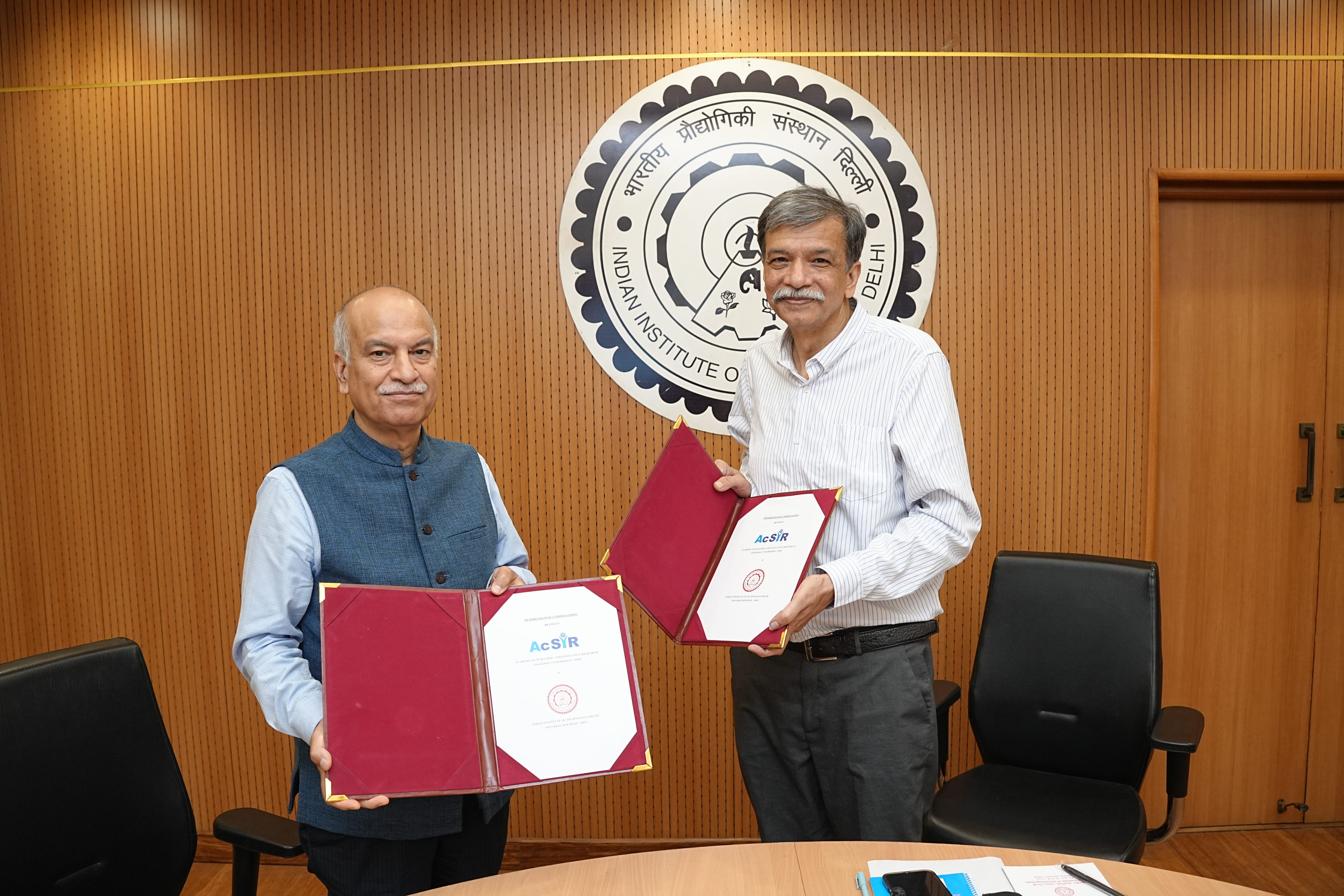 IIT Delhi and AcSIR Join Hands to Expand Opportunities for Collaborative Research and Student Exchange
